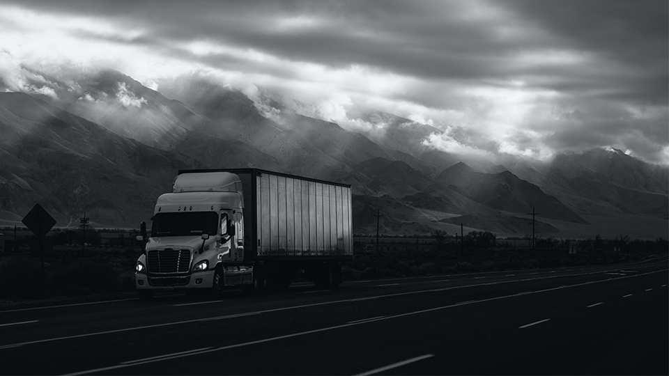 Semi-truck-driving-in-storm