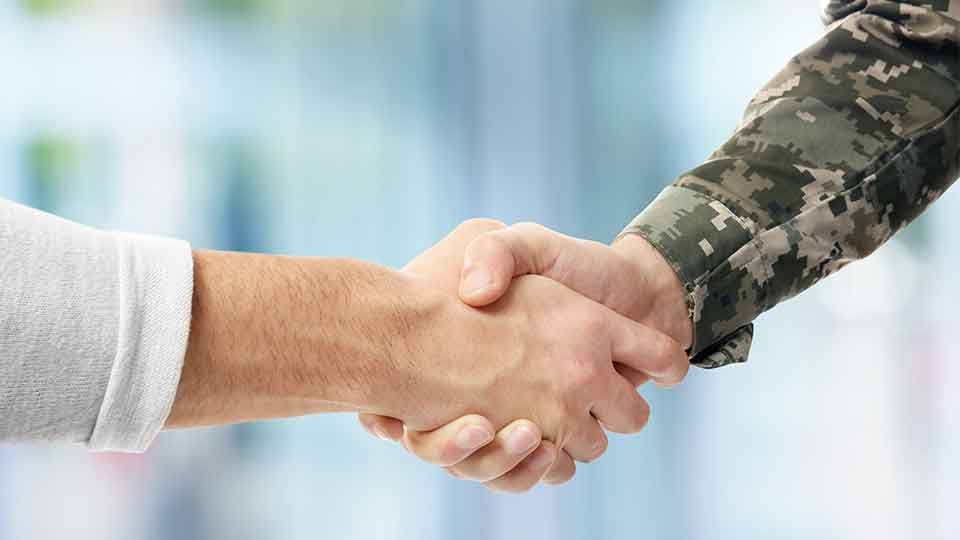 Soldier-shaking-hands-hiring-manager
