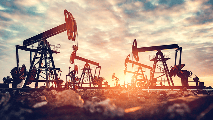 Oil-rigs-drilling-for-oil