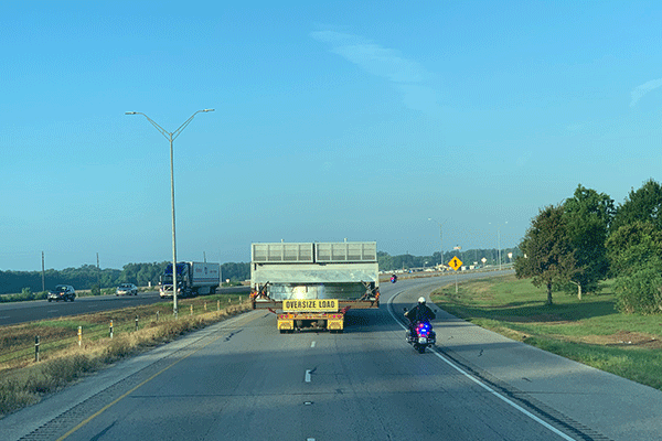 Escort-car-heavy-haul-trucking
