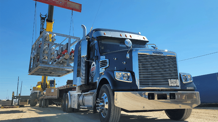 Overhead-crane-loading-trailer
