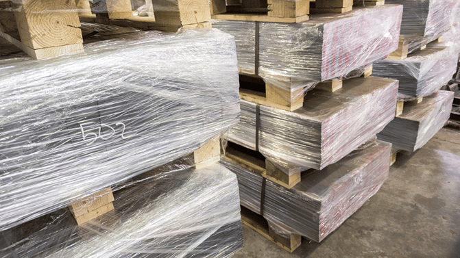 shrink-wrapped-palletized-freight