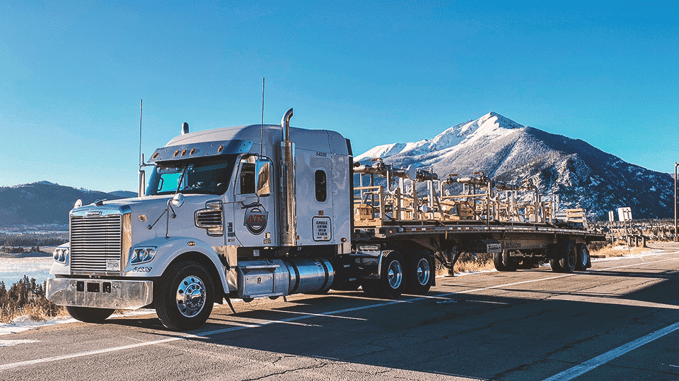 Closed Tandem Flatbed