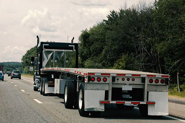 Flatbed-truck-empty-trailer