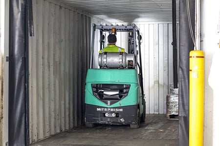 Forklift-in-Container-Trailer