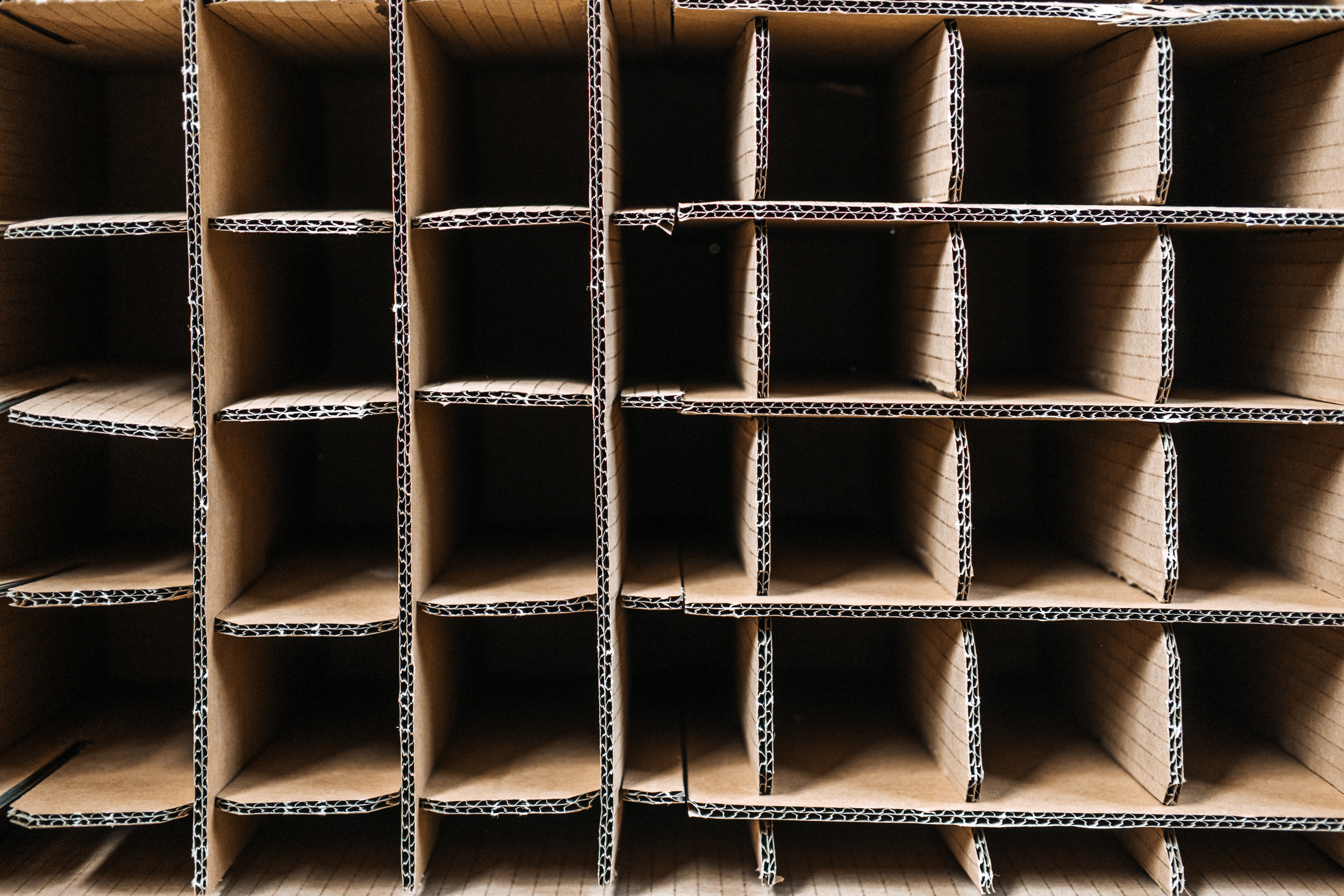 Corrugated cardboard dunnage