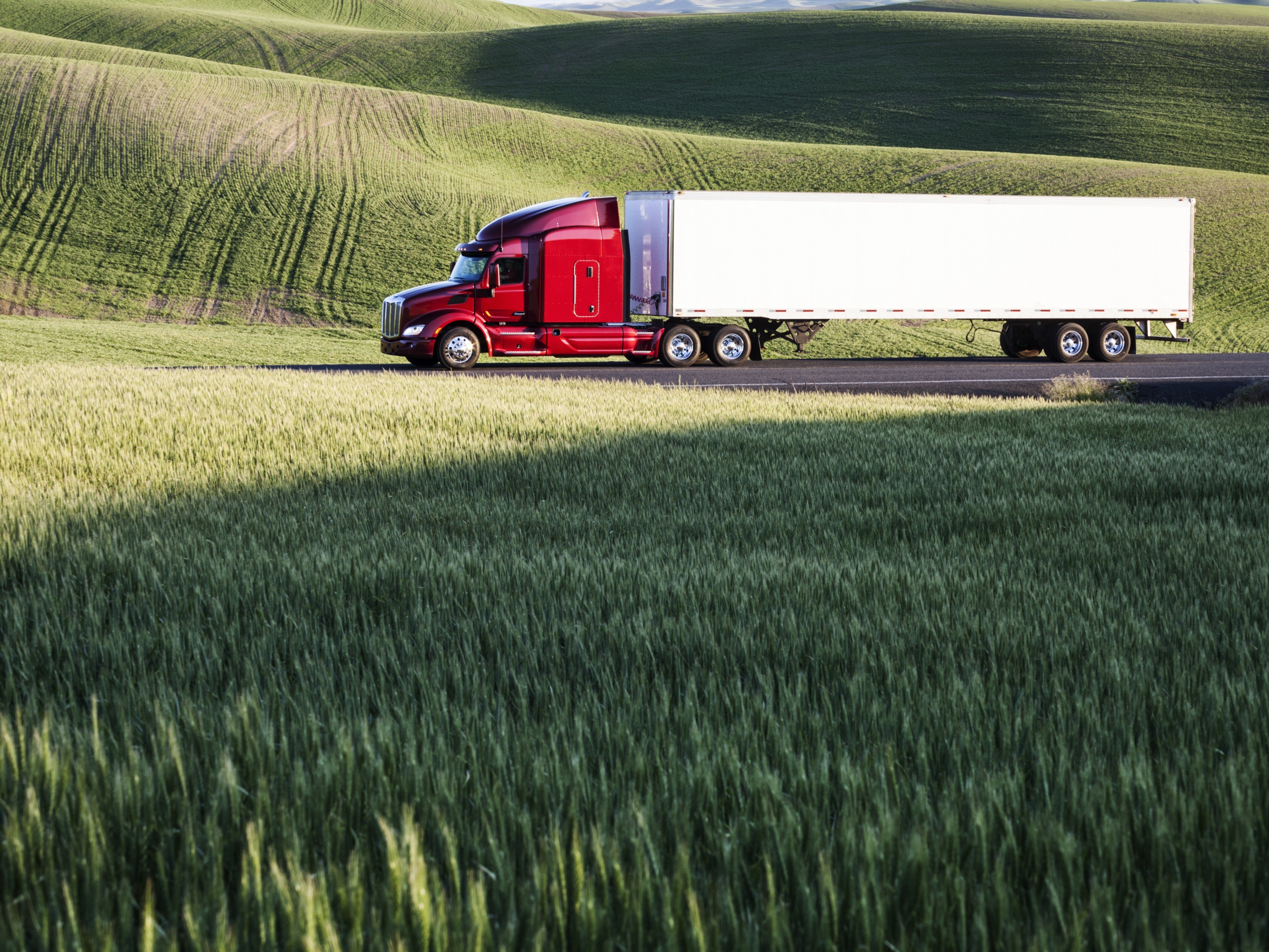 dry-van-transporting-produce