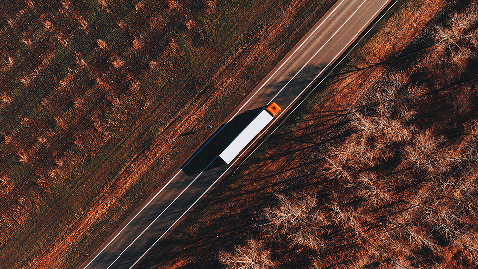 Overhead-shot-of-semi-truck