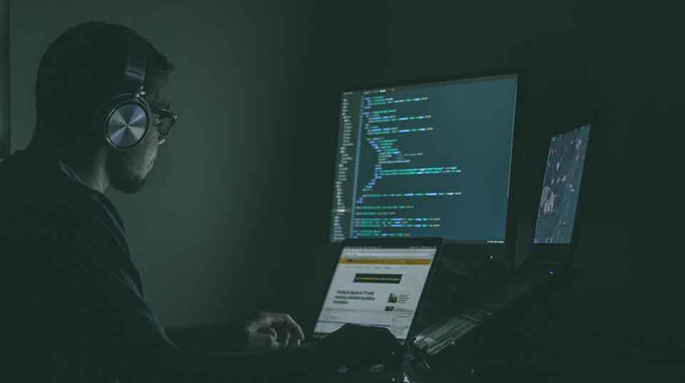 Online cargo theft